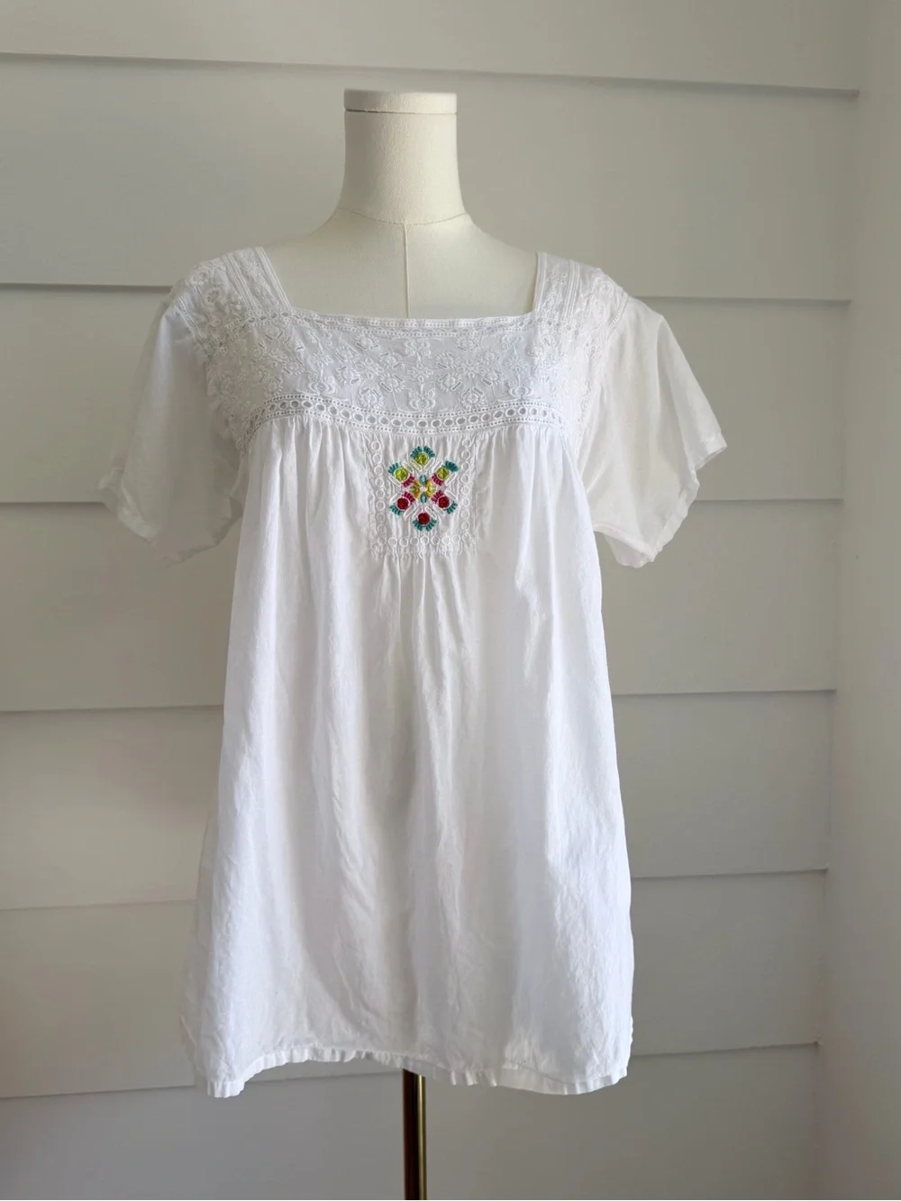 Johnny Was Bohemian White Square-Neck Embroidered Tunic Blouse S